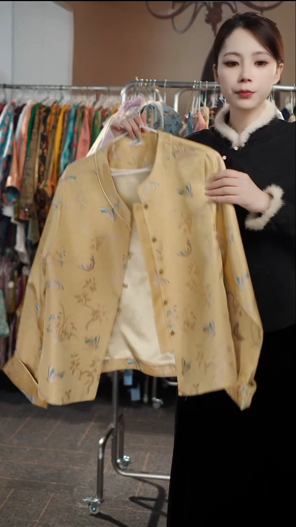 黄蝴蝶 外套