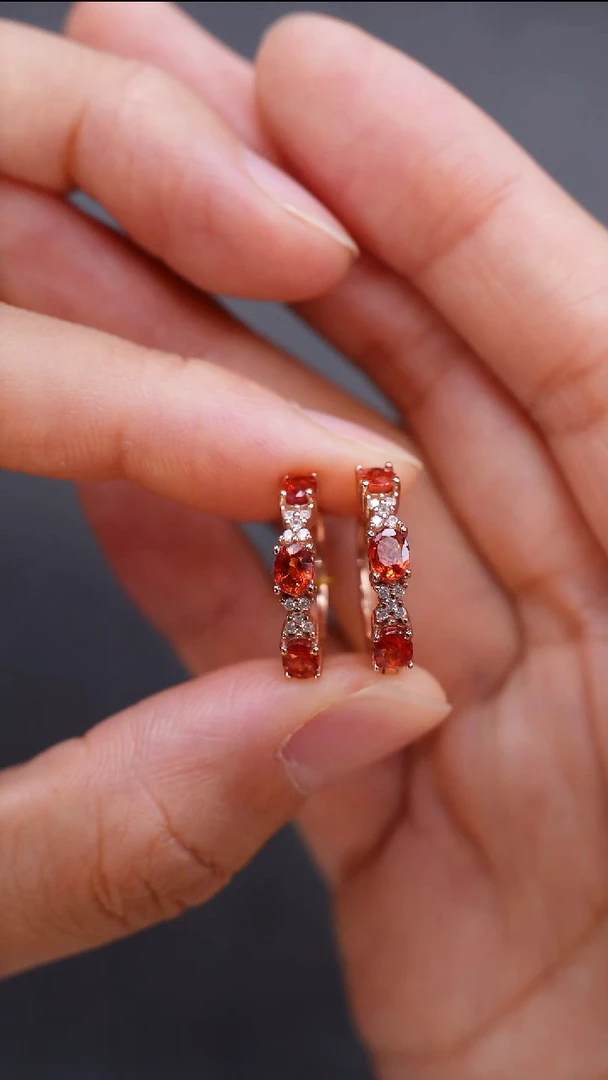 彩色蓝宝石耳饰银S925镶嵌耳饰