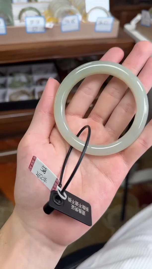 未镶嵌手镯和田玉58