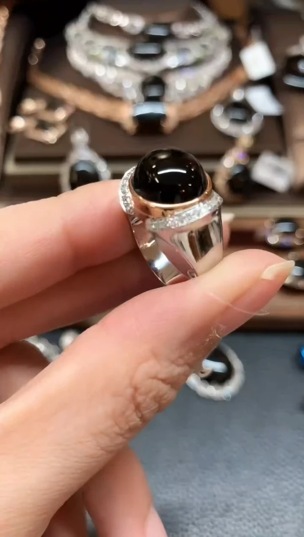 18K金镶嵌戒指翡翠n6 不退换