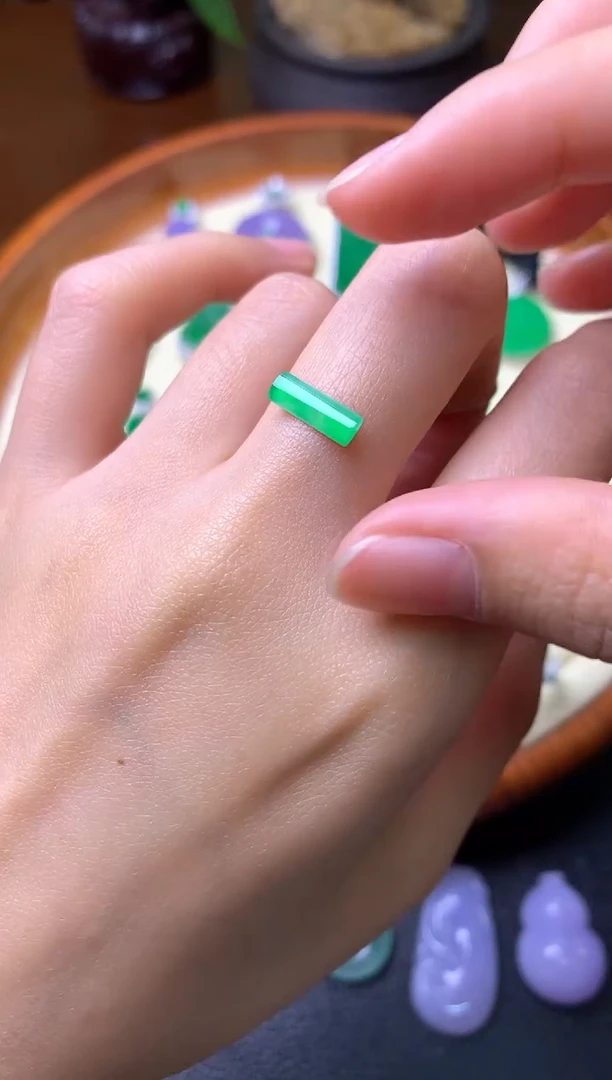 【闪购商品】定制翡翠未镶嵌裸石（镶嵌定制）