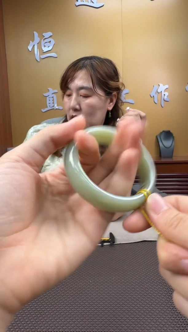 和田玉未镶嵌颈饰手镯55