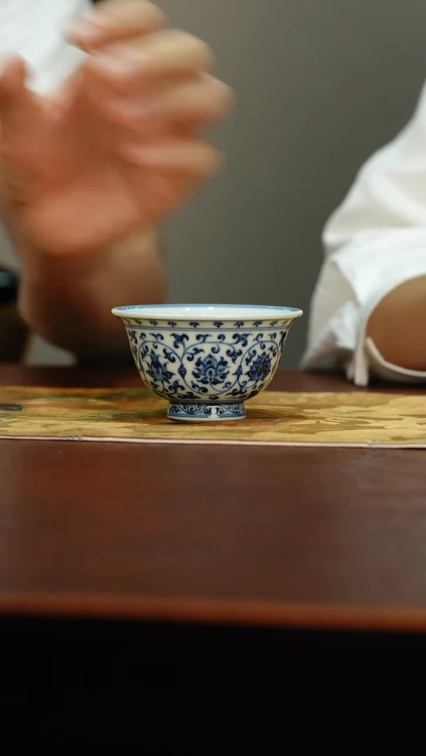 【瓷见如故】布一窑缠枝压手杯