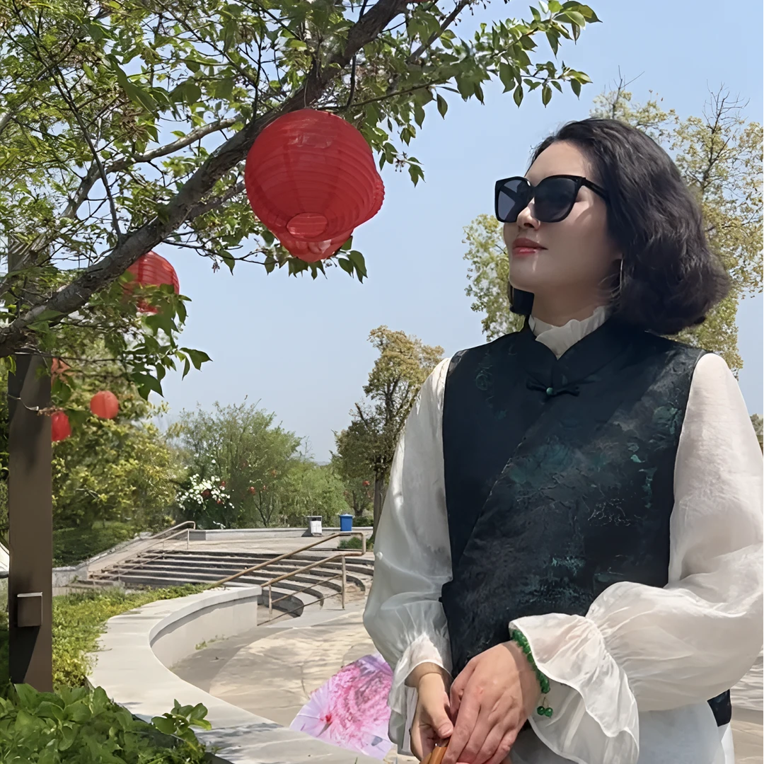 佛果蒂·马甲·新中式墨绿时尚个性款短马甲