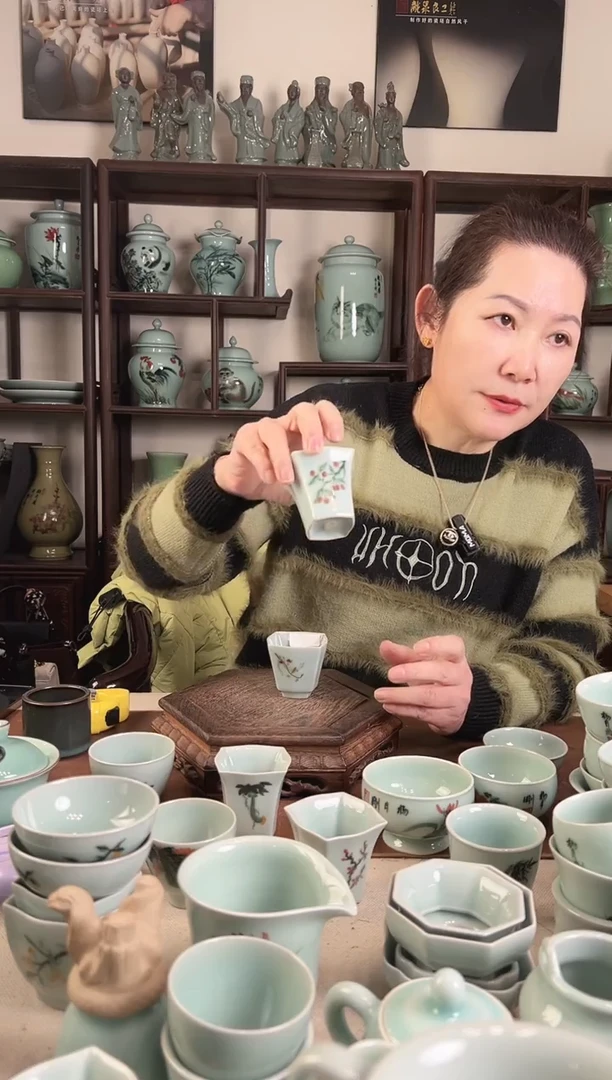 釉中彩 樱桃画 四方杯