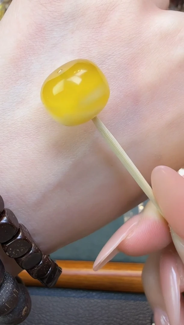 【闪购商品】蜜蜡裸石未镶嵌蜜蜡单珠1.4左右发其一