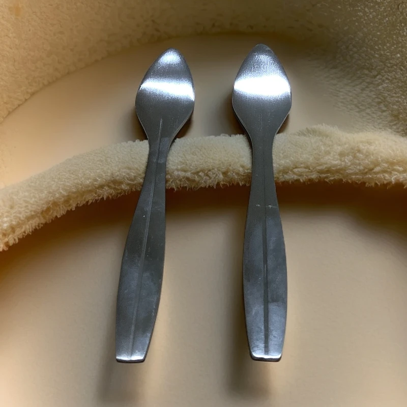 磨标开生蚝器两支，长度18cm。微瑕、家用多功能开生蚝器厨房用