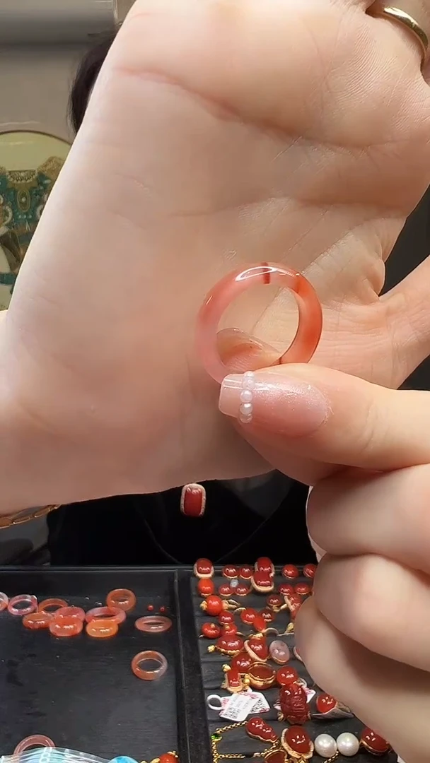 未镶嵌戒圈南红玛瑙三*13#/原矿