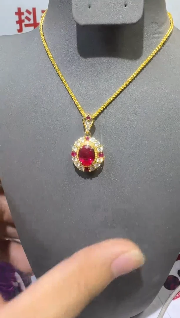 18K金镶嵌戒指红宝石2