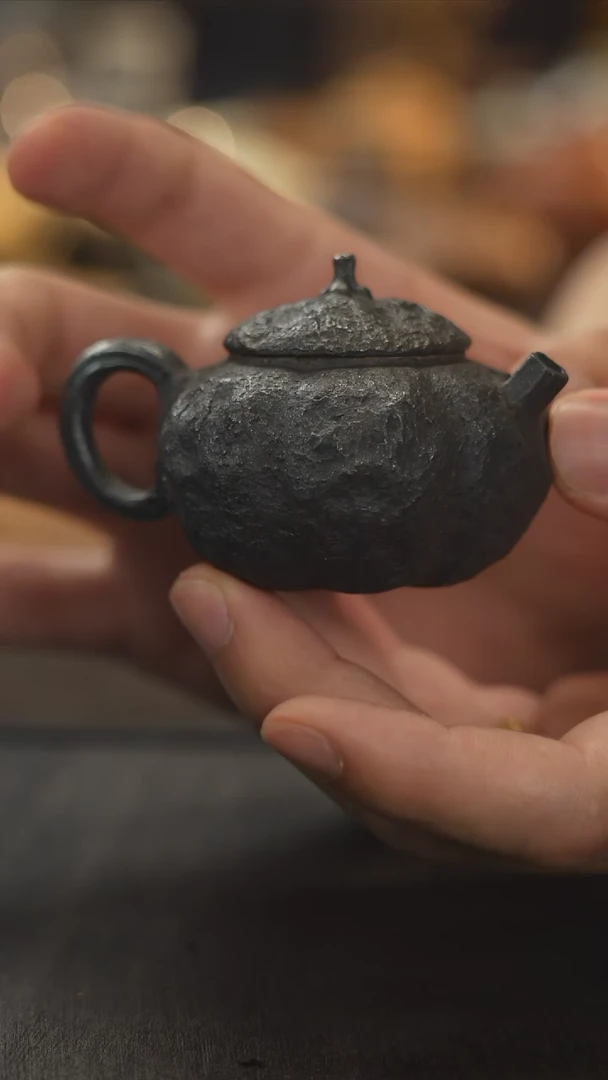 全手工紫泥柴烧手捏壶60cc