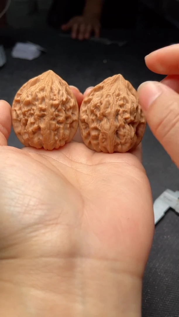 把件文玩核桃w193 鸡心40尺