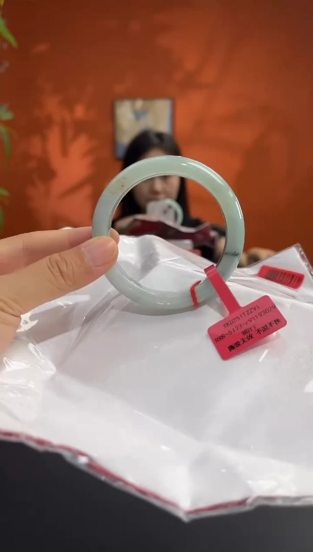 未镶嵌手镯翡翠10