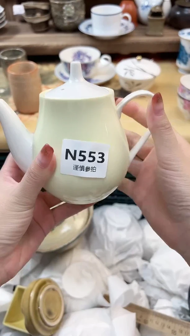 瓷片?**财  553
