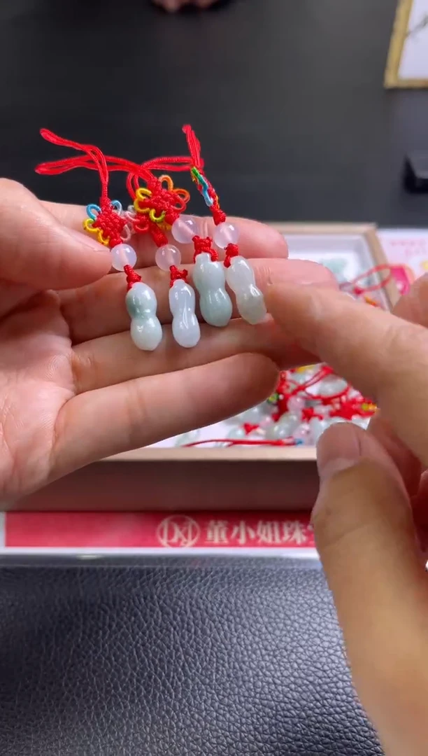 【闪购商品】翡翠挂件未镶嵌K201/多样性发一件