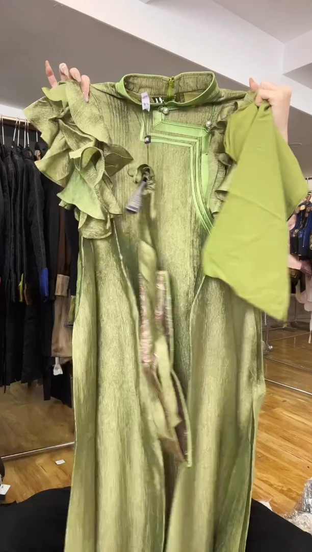 连衣裙       L码        105-115斤