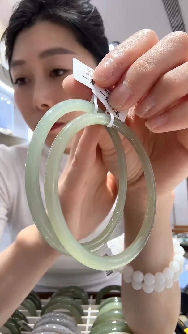 未镶嵌手镯和田玉?***雾6