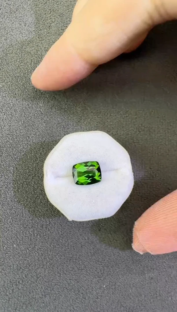 未镶嵌珠宝半成品碧玺1.71ct