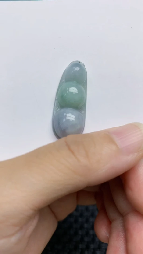 翡翠未镶嵌颈饰天然A货翡翠