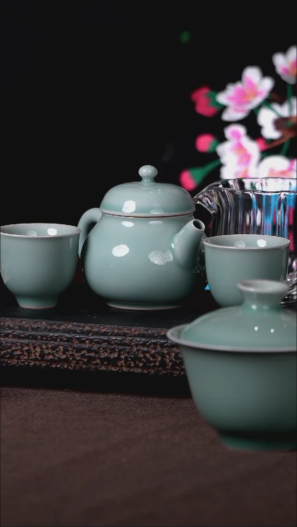 粉青釉 弧伴 茶壶套组