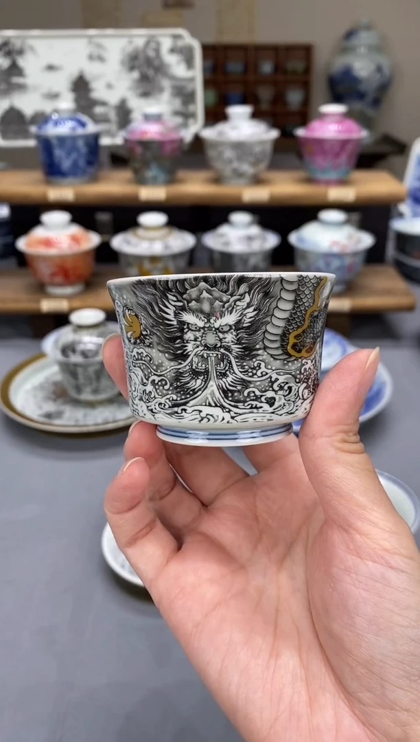 墨彩龙吸水小客杯
