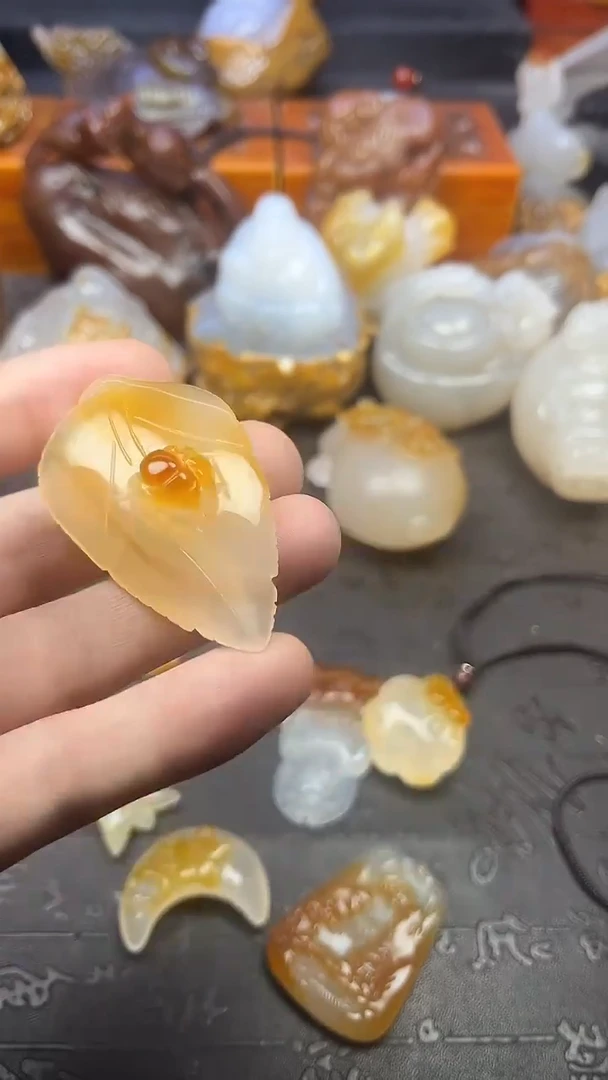 【闪购商品】玛瑙/玉髓吊坠未镶嵌1