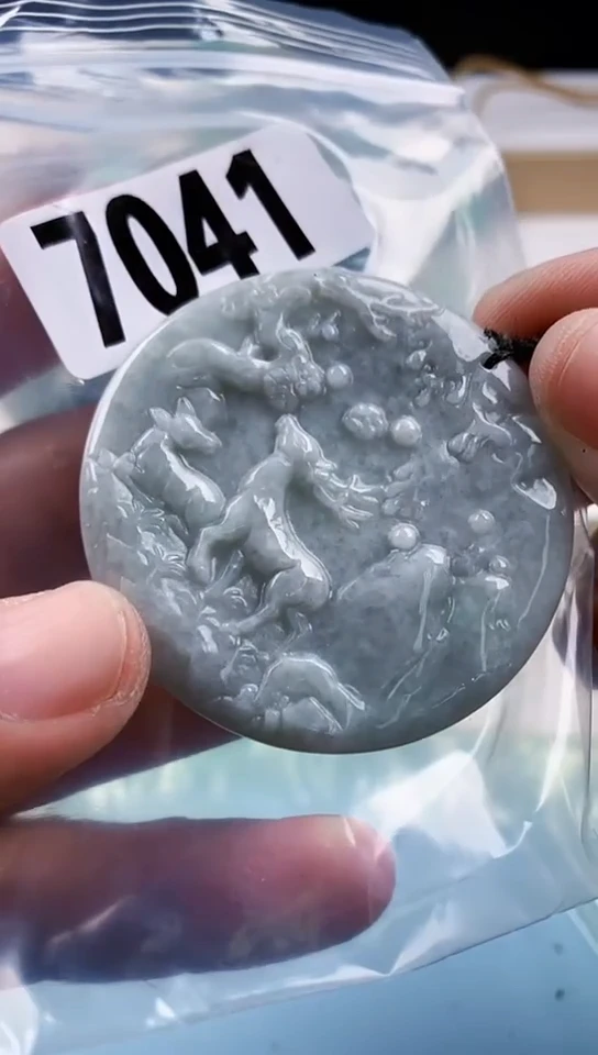 【闪购商品】翡翠挂件未镶嵌天然翡翠吊坠挂件