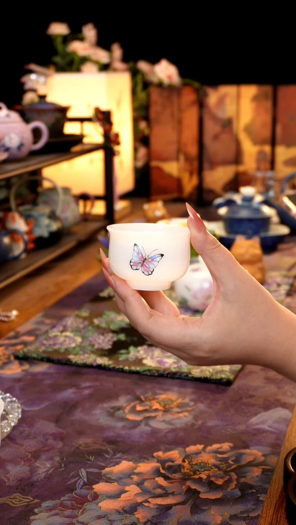 白璞玉蝴蝶小肚杯······