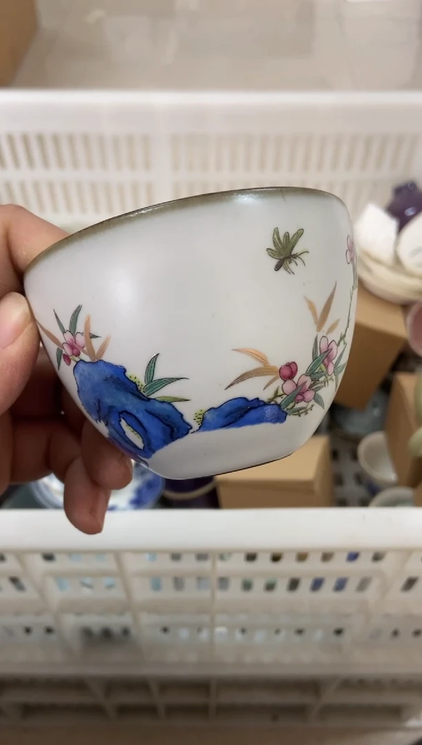 无运费险有瑕疵的摄影的产品有使用过的痕迹有点脏介意勿拍