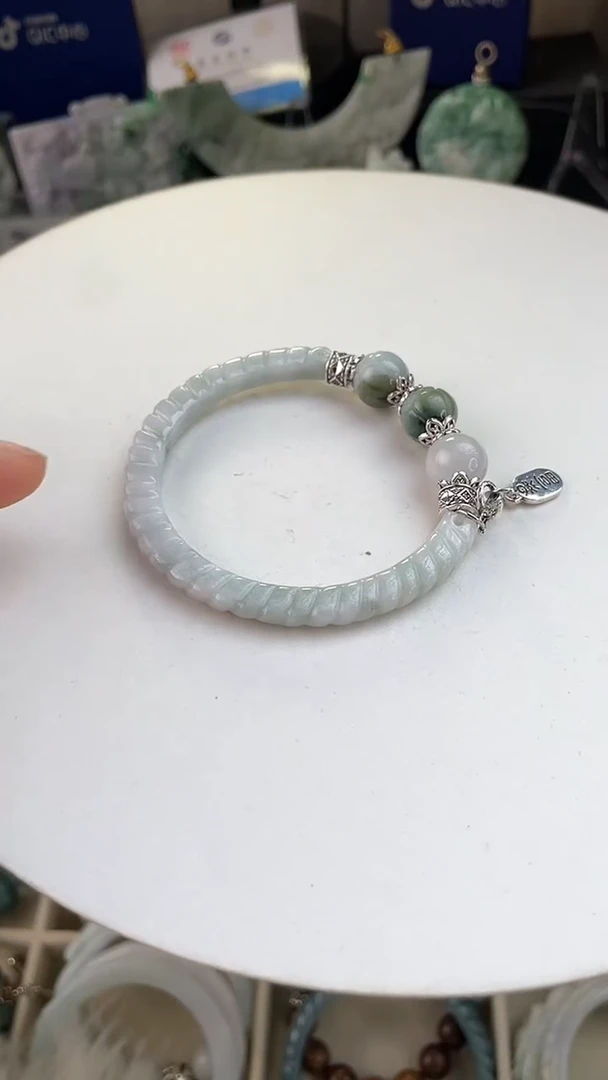 未镶嵌手链翡翠手工定制默认微瑕主播介绍为准