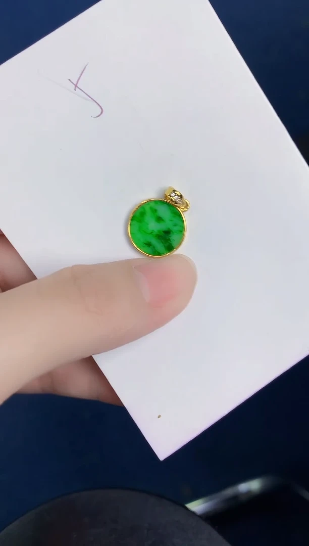颈饰未镶嵌翡翠天然翡翠缅甸A货