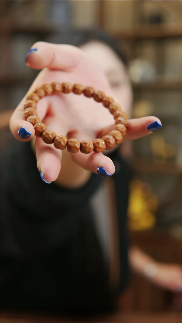 10+mm无相素圈猴头核桃