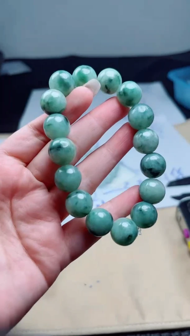 定制翡翠未镶嵌珠串