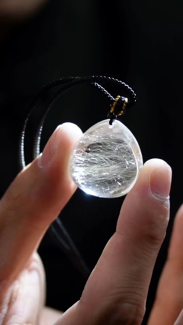 吊坠(赠链)未镶嵌水晶水晶