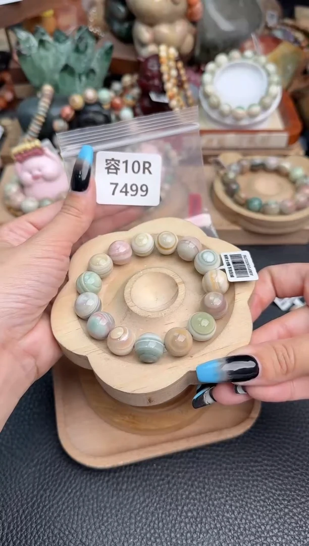 【闪购商品】石英质玉手链未镶嵌10R7499