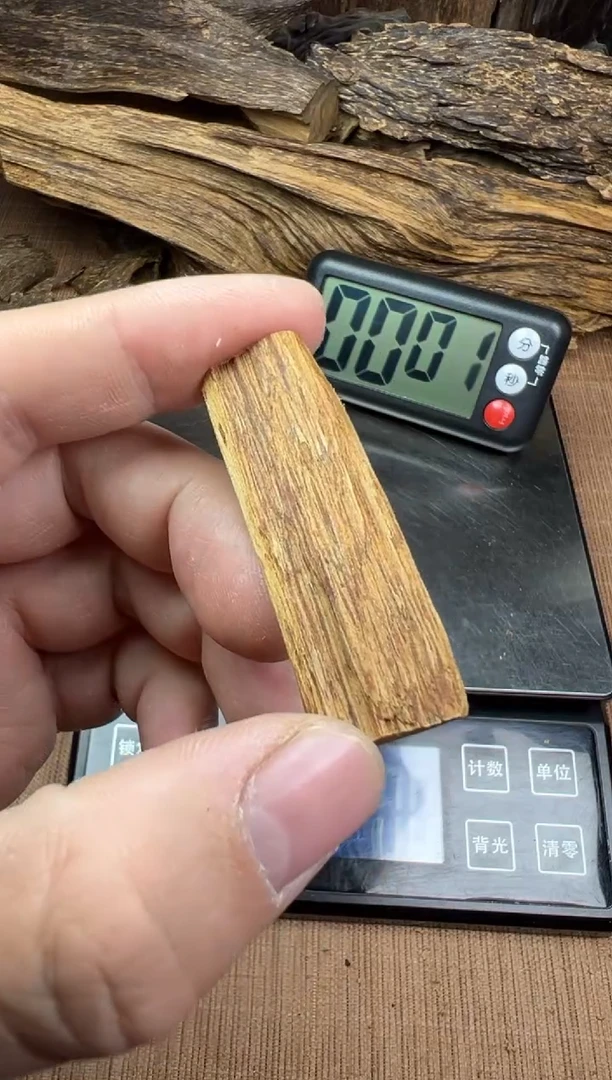 沉香沉香碎屑可加里曼丹