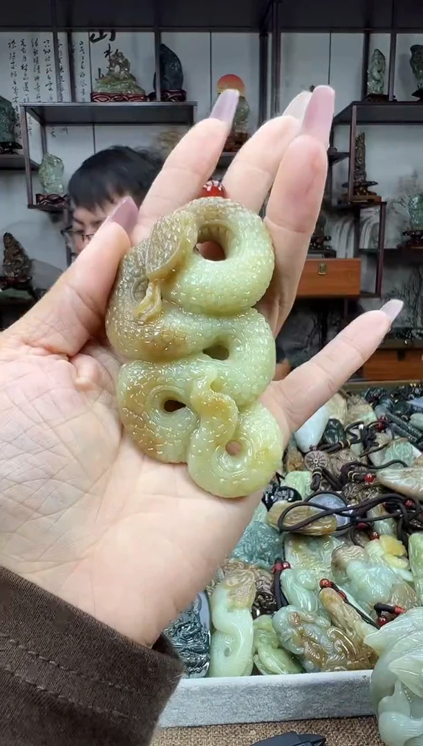 未镶嵌和田玉把件1