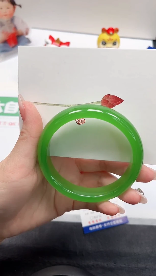 【闪购商品】石英质玉手镯未镶嵌62-64