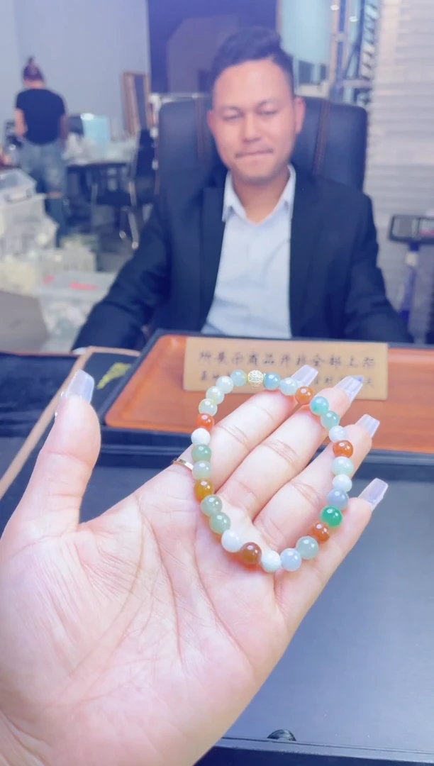 【闪购商品】定制翡翠未镶嵌多样性翡翠珠串 拍一发一