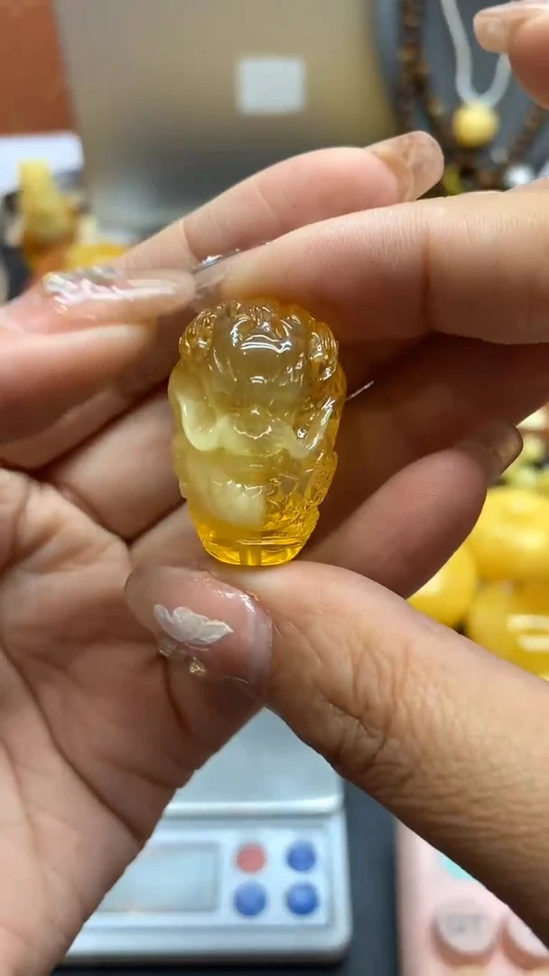 【闪购商品】未镶嵌琥珀珠宝奇石642