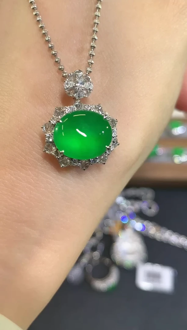 吊坠(不含链)18K金镶嵌翡翠H*一a161