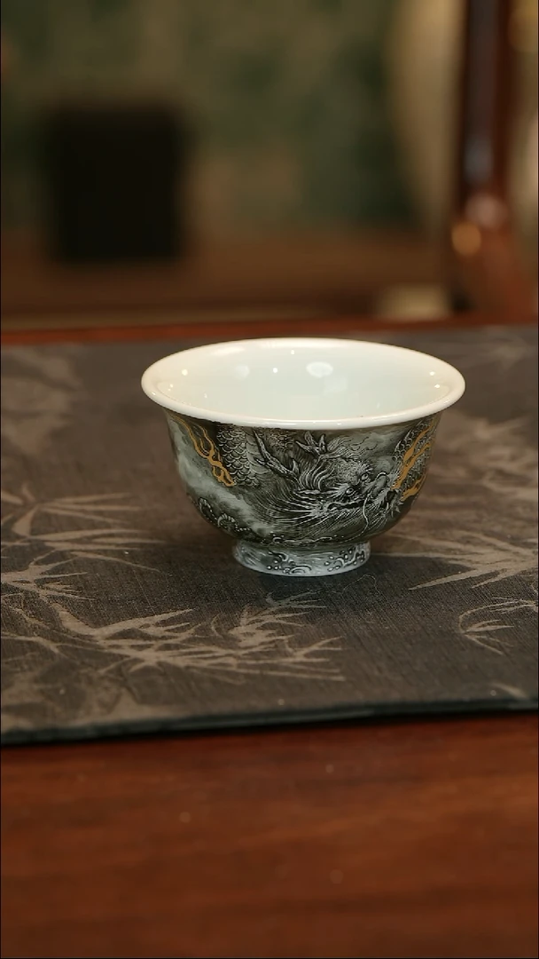 手绘新品墨龙小压手杯