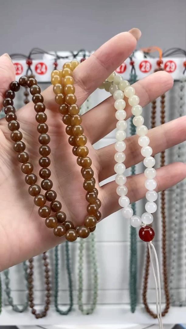 和田玉（糖玉）未镶嵌颈饰6