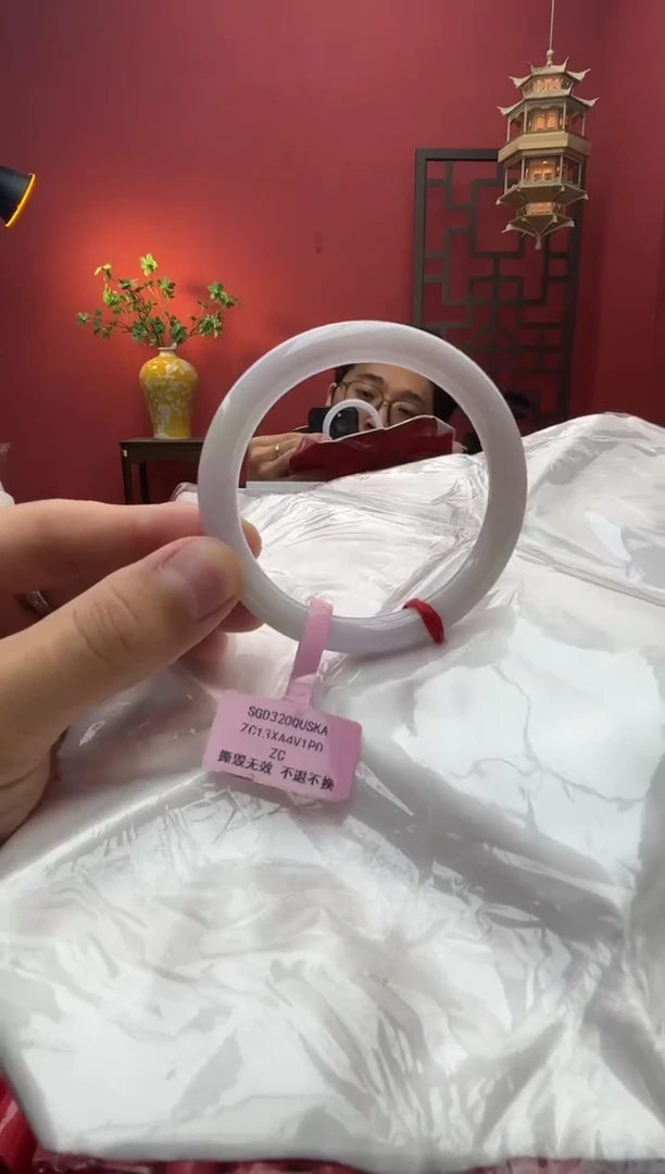 未镶嵌手镯（圆镯）翡翠翡翠手镯7