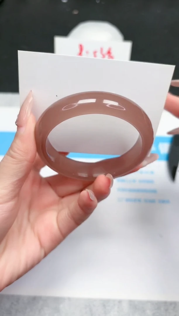 【闪购商品】石英质玉手镯未镶嵌666-58