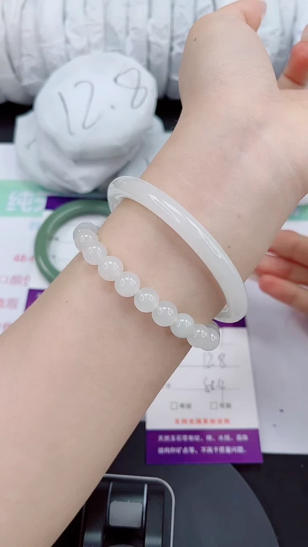 石英质玉手镯未镶嵌207-58/59