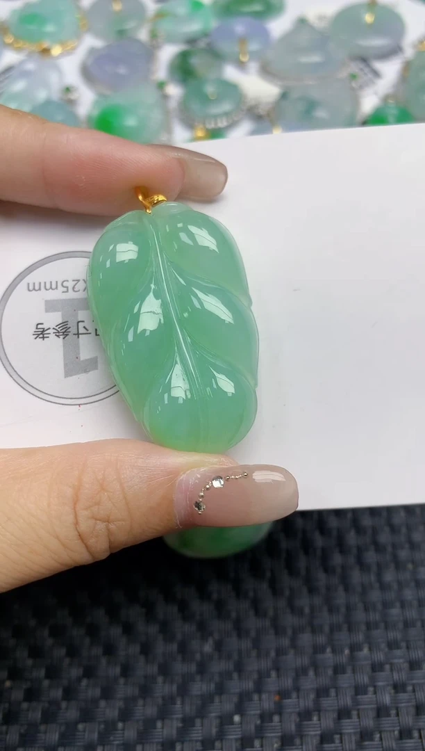 颈饰18K金镶嵌翡翠天然缅甸A货翡翠百元以上9元证书费自理