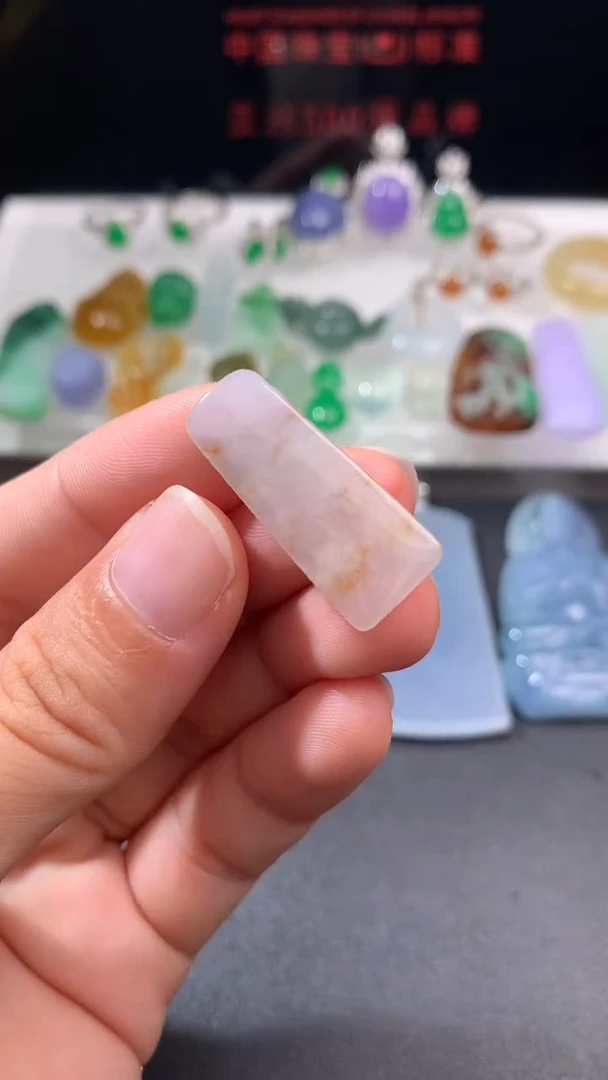 未镶嵌定制翡翠