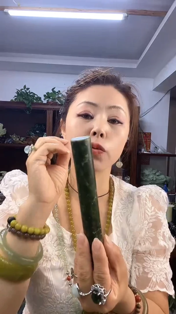 蛇纹石玉未镶嵌擀面杖多样性发货其中之一