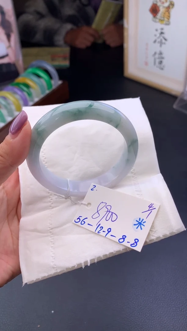 未镶嵌手镯翡翠假一赔三   手镯