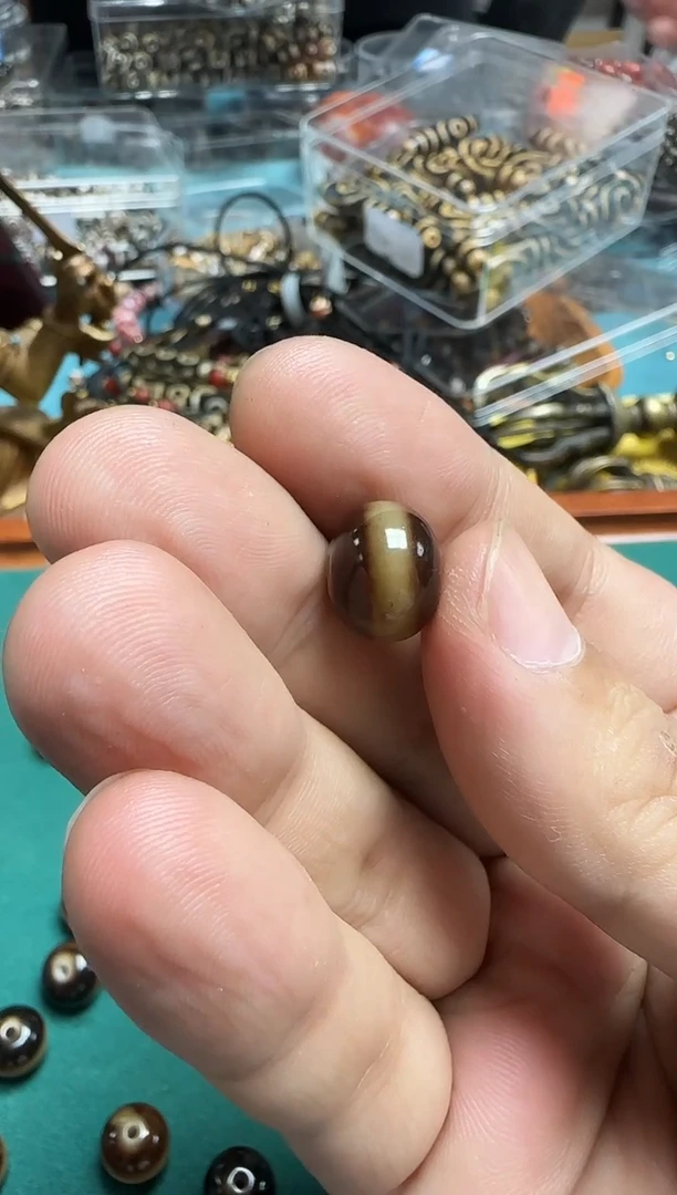 玛瑙/玉髓70未镶嵌-05024 多样性发其一不编